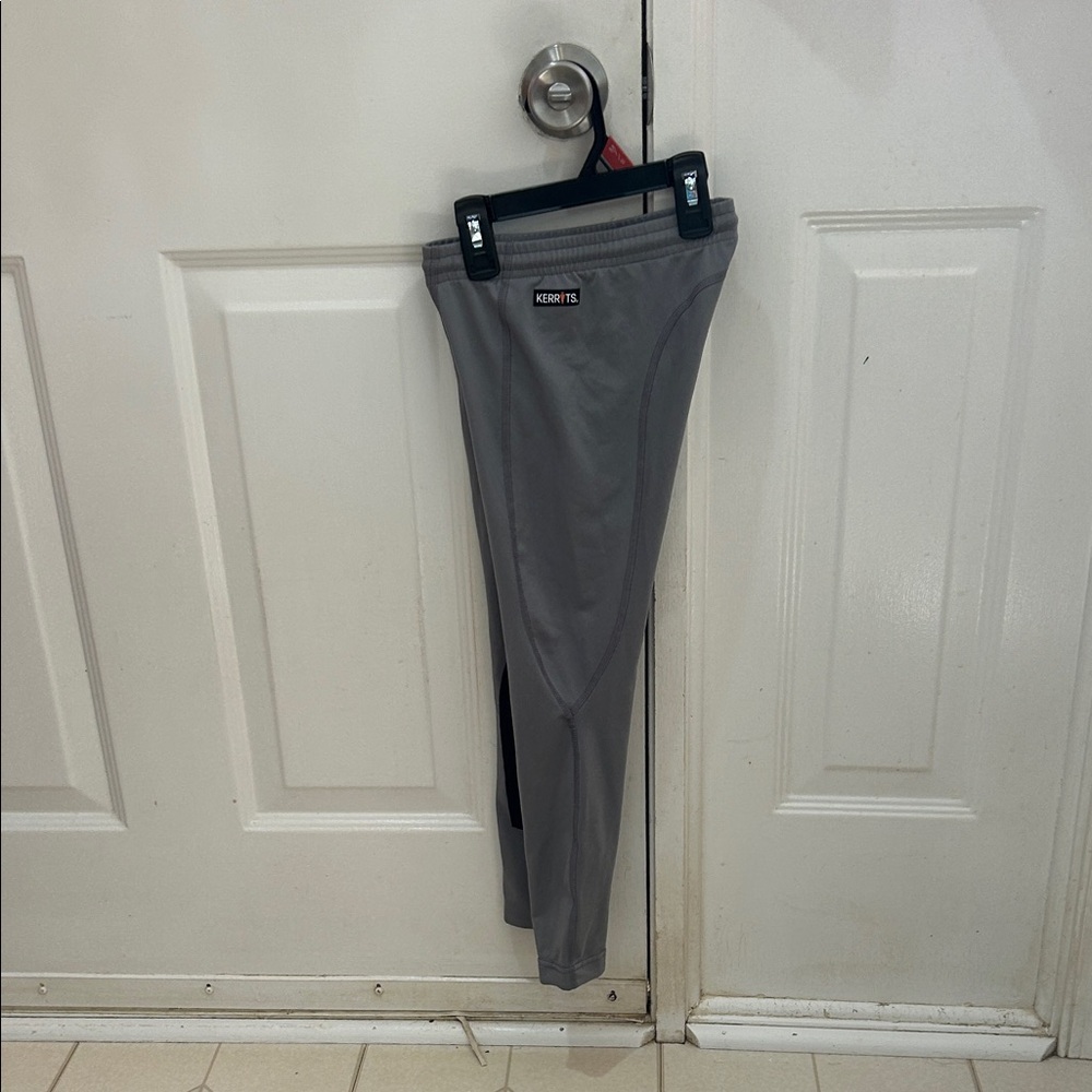 Kerrits child’s riding tights